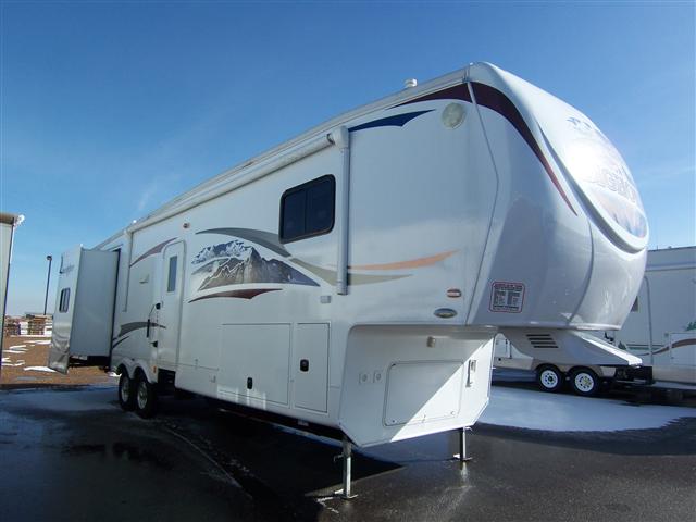 Used 2010 Heartland Big Horn 3385RL Fifth Wheel For Sale